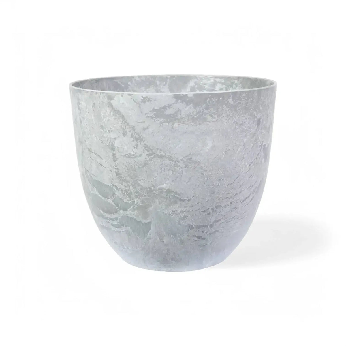 Artstone Pot 'Bola' on white background.