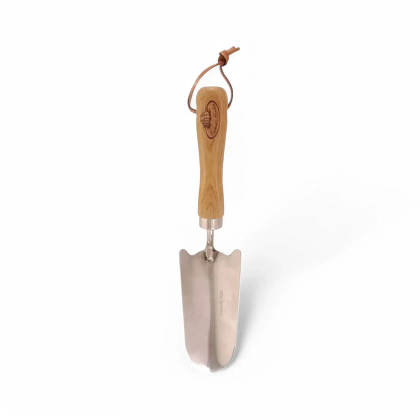 Stainless steel shovel main product photo on white background.