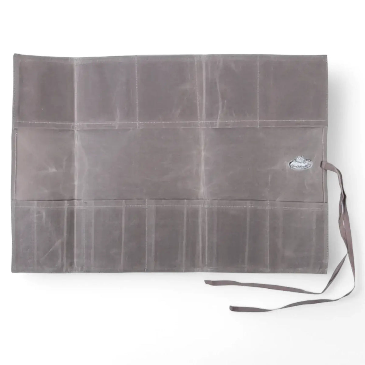 Rolltasche aus gewachstem Canvas auf weißem Hintergrund, Produktfoto 2.
